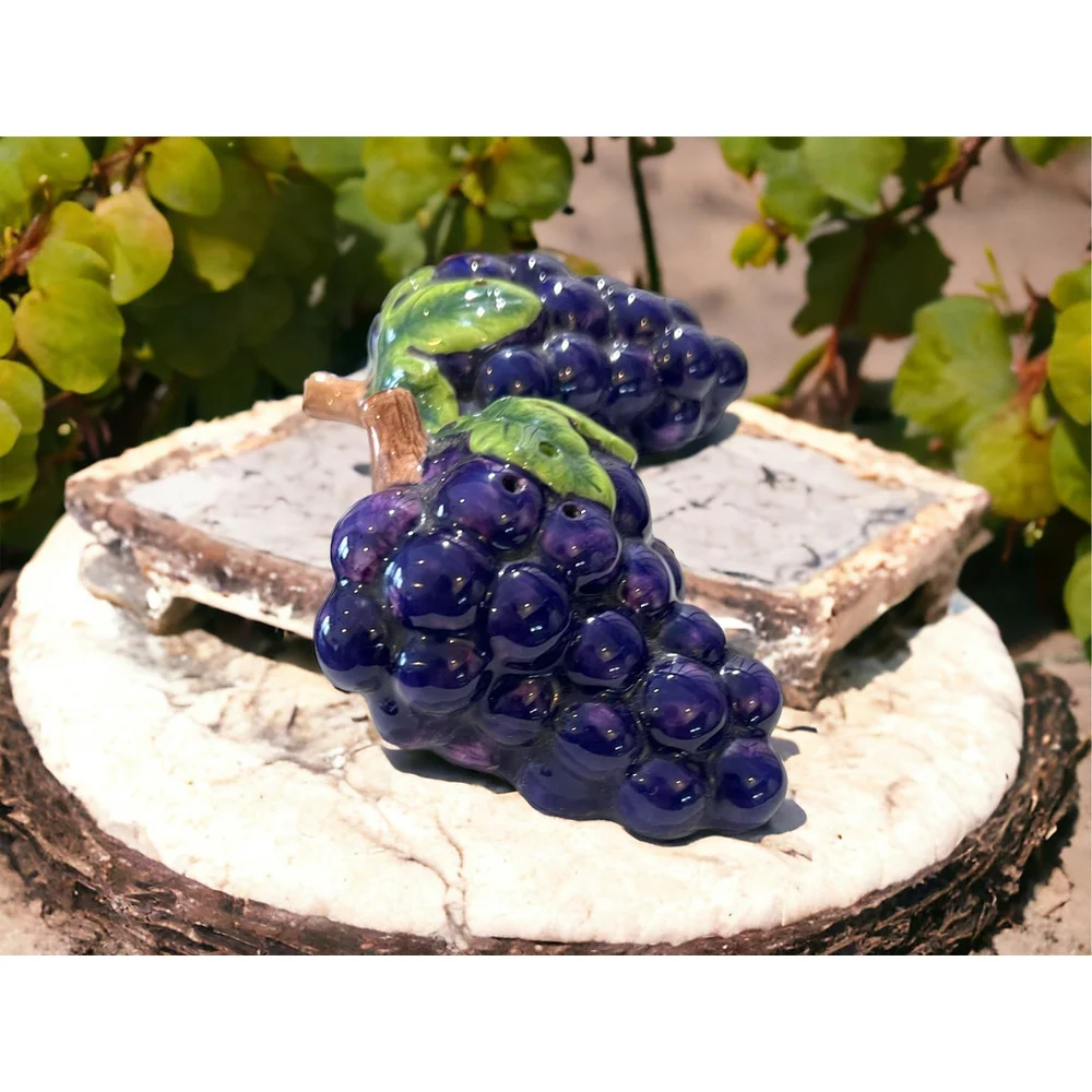 V Vintage Grape Salt and Pepper Shaker Grapevine Home Decor Idea Collectible